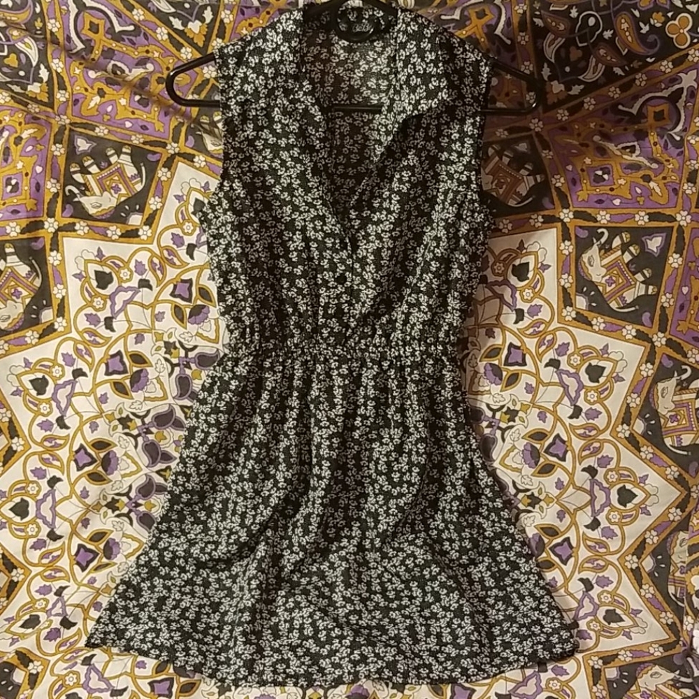 Floral Collared Button-Up Waist-Cinched Dress